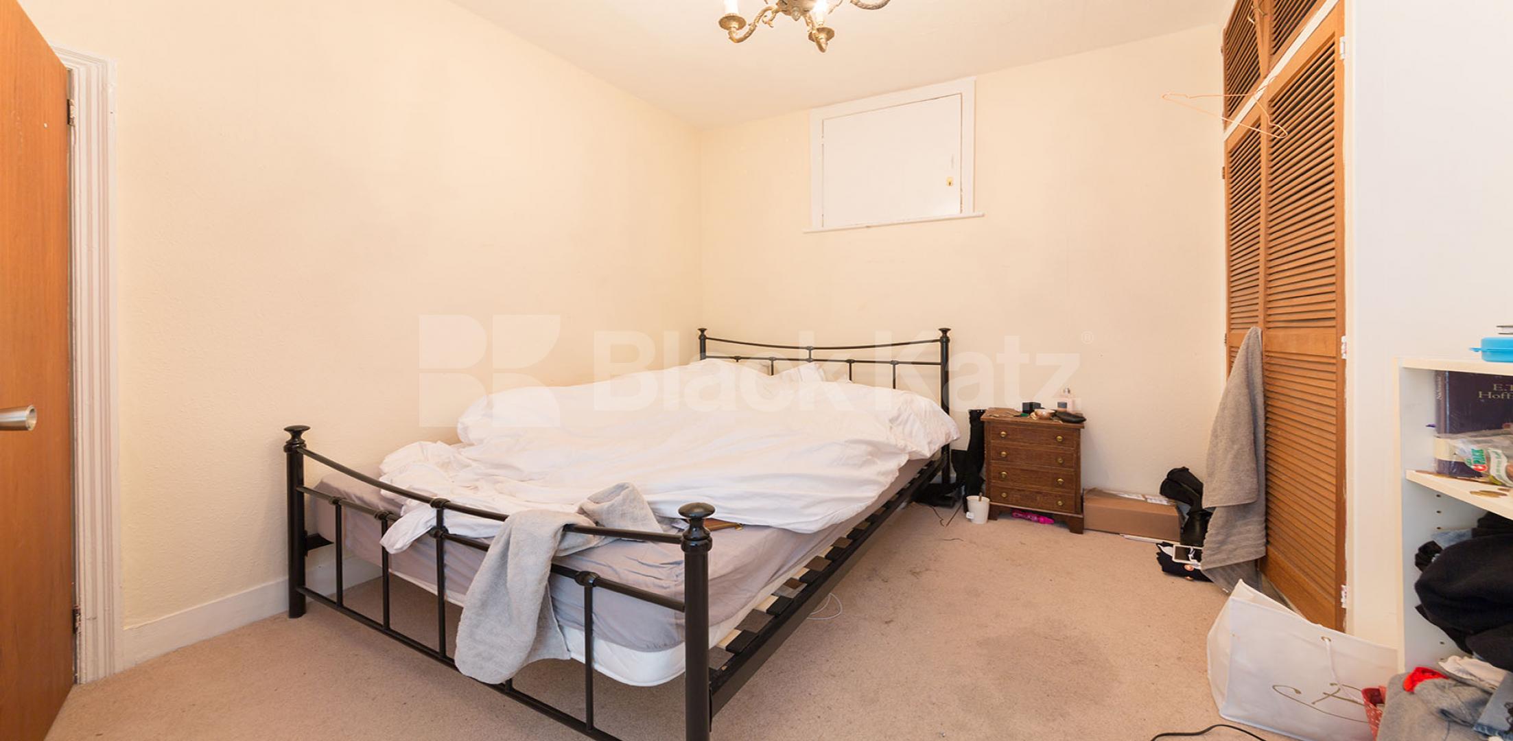 			NEW INSTRUCTION!, 2 Bedroom, 1 bath, 1 reception Flat			 Firs avenue, Muswell Hill